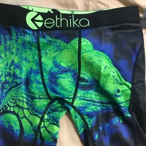 Men’s “ETHIKA” boxer briefs